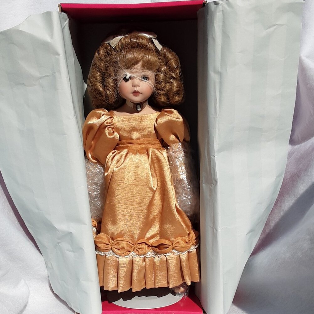 Marie Osmond Fine Collectible Doll Mademoiselle 16" 2004 329 of 750